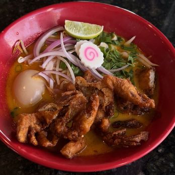 Pipo Ramen & Rice - SOFT SHELL CRAB CURRY RAMEN - Thai Near Me - Sacramento, California