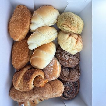 Oyatsupan Bakers - Japanese Near Me - Beaverton, Oregon