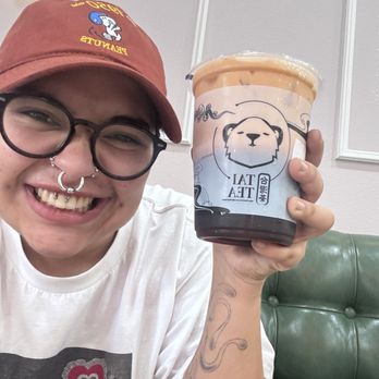 Tai Tea x The V Kitchen - GIANT thai tea! - Vietnamese Near Me - Anaheim, California