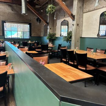The Noble Fox Restaurant & Brewery - tons of space inside - Burgers Near Me - Ashland, Oregon