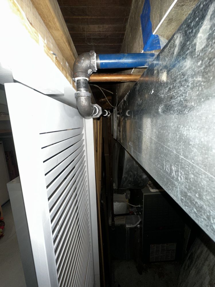 Slide of Santos Pipefitters