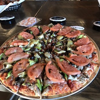 Mountain Mike's Pizza - Best veggie pizza I've ever had - Pizza Near Me - Gold River, California