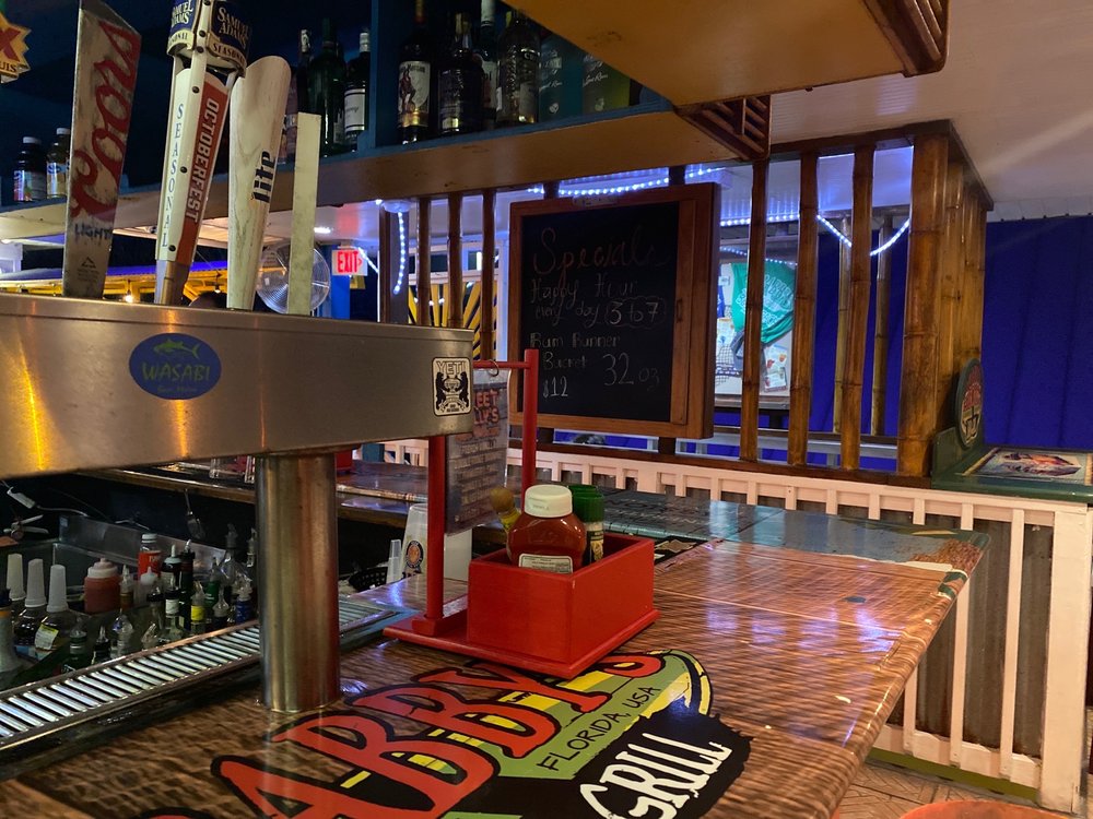 Crabby's Bar & Grill