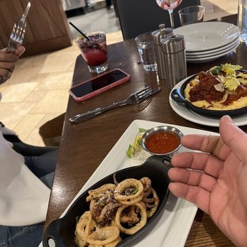 Pinstripes - New American Near Me - Norwalk, Connecticut