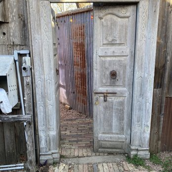 Paco's Tacos - Awesome doorway to more wasted patio space - Mexican Near Me - Austin, Texas Paco's Tacos - Awesome doorway to more wasted patio space - Mexican Near Me - Austin, Texas