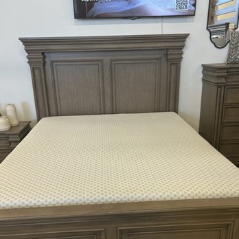 Ashley Store - Furniture Stores Near Me - Colonial Heights, Virginia