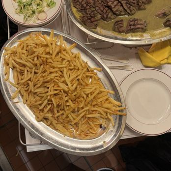 Le Relais de l’Entrecôte - Steakhouses Near Me - Paris, 75 Le Relais de l’Entrecôte - Steakhouses Near Me - Paris, 75