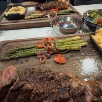 Ritmo Kitchen and Lounge - Australian Wagyu flap - Lounges Near Me - Bakersfield, California