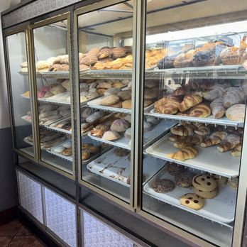 La Central Bakery/Panaderia - Bakeries Near Me - La Habra, California La Central Bakery/Panaderia - Bakeries Near Me - La Habra, California
