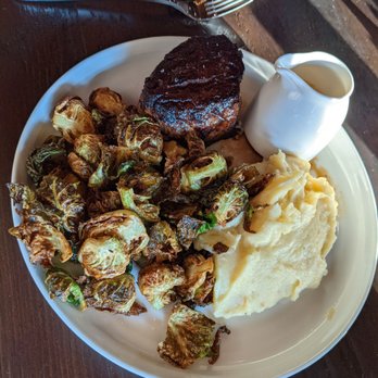Craft Kitchen and Bar - 10 Oz fillet mignon with brussel sprouts and garlic mashed potatoes - Cocktail Bars Near Me - Danbury, Connecticut