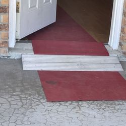 J Wealth Delivery & Moving - Extra care was taken to ensure that our floors were free of damages during the moving process.