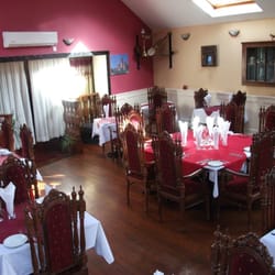 Khan Spices Indian Restaurant - Restaurant interior