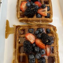 Totally Tea + Coffee - Waffles with mixed berries