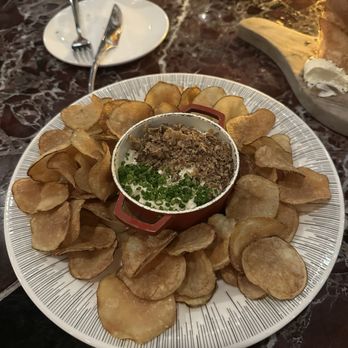Ember & oak - French onion chips and dip - New American Near Me - Melbourne, Florida