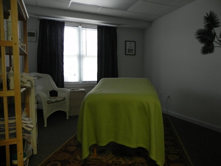 ACTIVE HEALTH MASSAGE THERAPY Updated October 2024 174 Dean St