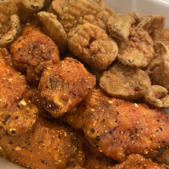 Ruchda Wings- Stockbridge -  a close up of a meal in a styrofoam container - Chicken Wings Near Me - Stockbridge, Georgia