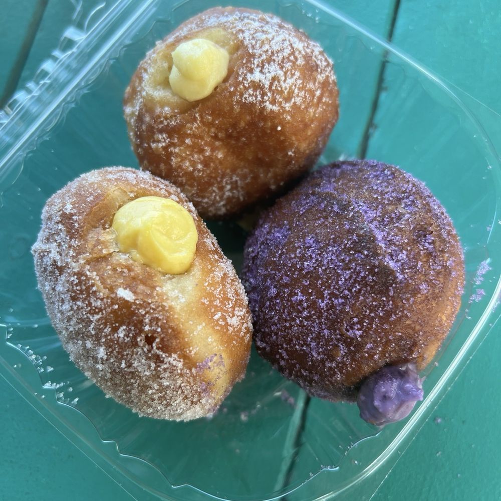 Sugar Beach Bake Shop - Malasadas - Bakeries Near Me - Kihei, Hawaii