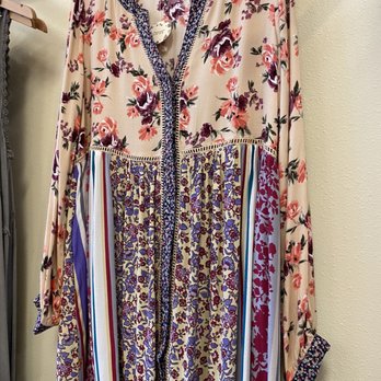 Look Charmed - Women's Clothing Near Me - New Smyrna Beach, Florida Look Charmed - Women's Clothing Near Me - New Smyrna Beach, Florida