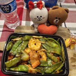Chopstick King - Snow peas and shrimp! Thanks for the free fortune cookie!