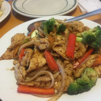 Taipei 101 - Black Pepper Chicken - decent flavor, too many extra veggies for my tastes. - Taiwanese Near Me - Cary, North Carolina