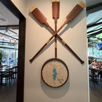 Birdie's Eastside - Decor - Bars Near Me - Dallas, Texas