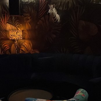 El Laundry Room - Speakeasies Near Me - Doral, Florida