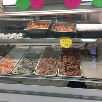 Frank's Seafood - a variety of seafood in a display case - Seafood Near Me - Sharon Hill, Pennsylvania