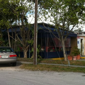 El Conuquito Restaurant - What it looks like on the outside - easy to miss if driving on 119th St. - Dominican Near Me - Miami, Florida