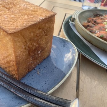 CanoeHouse - Shokupan Pull Apart Bread - Japanese Near Me - Kamuela, Hawaii