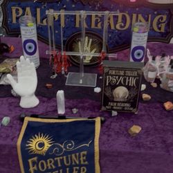 Psychic & Tarot