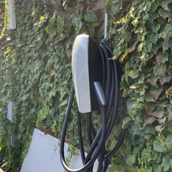 MH Electric - Tesla wall charger - Electricians Near Me MH Electric - Tesla wall charger - Electricians Near Me