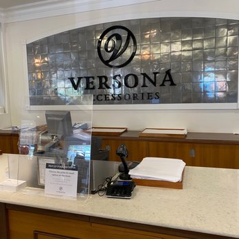 Lakeside Village - Versona- a great store to get dressy clothes - Shopping Centers Near Me - Lakeland, Florida Lakeside Village - Versona- a great store to get dressy clothes - Shopping Centers Near Me - Lakeland, Florida