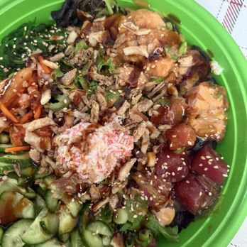 Ahipoki - 3 Scoop Poke Bowl - Hawaiian Near Me - Santa Fe Springs, California