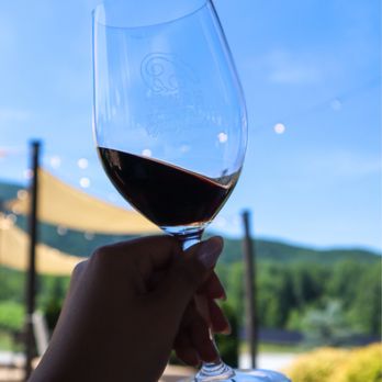 Yonah Mountain Vineyards - @tiffhuangry - Wineries Near Me - Cleveland, Georgia Yonah Mountain Vineyards - @tiffhuangry - Wineries Near Me - Cleveland, Georgia