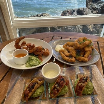 Duke's Malibu - Poke Tacos, Coconut Shrimp, Panko Crusted Calamari - New American Near Me - Malibu, California
