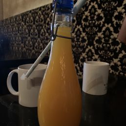 Fresh squeezed orange juice Fresh squeezed orange juice
