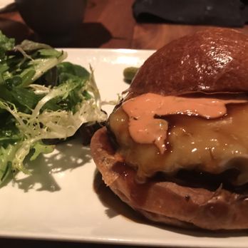 Vécu - Delicious and well cooked burger with Imitation Big Mac sauce - Bakeries Near Me - Lancaster, Pennsylvania Vécu - Delicious and well cooked burger with Imitation Big Mac sauce - Bakeries Near Me - Lancaster, Pennsylvania