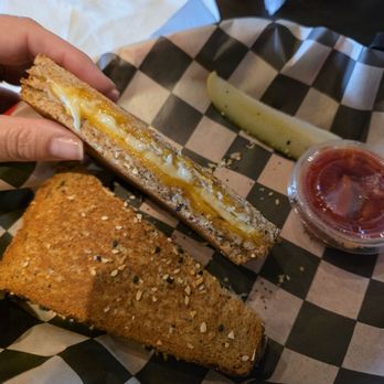 Blackwatch Cafe - Grilled cheese - Cafes Near Me - Scranton, Pennsylvania