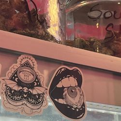 Power Puffs Cannabis Dispensary - Cool pictures!