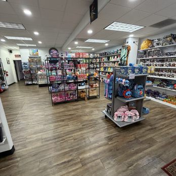 2nd Avenue Boutique - Accessories Near Me - Upland, California