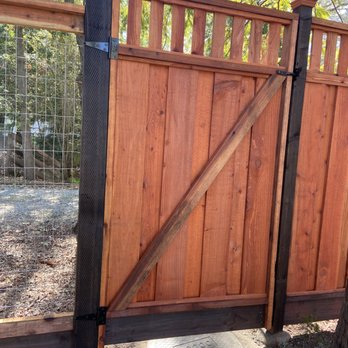 Maya’s Fences - Fences & Gates Near Me