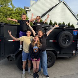 EZ Junk and Hauling 