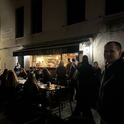 Arcicchetti Bakaro - Bar and seating area