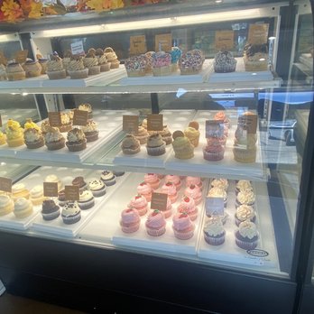 Gigi's Cupcakes - Cupcakes Near Me - Cedar Hill, Texas Gigi's Cupcakes - Cupcakes Near Me - Cedar Hill, Texas