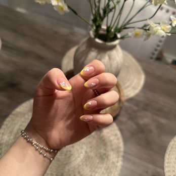 Happy Nails - Nails - Fake nails with cute design - Nail Salons Near Me - Chicago, Illinois
