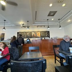 Greenberry's Coffee - Inside
