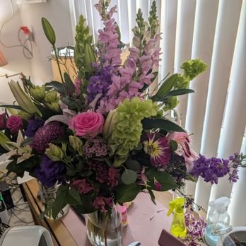 Mahalo Flowers - Florists Near Me - Los Angeles, California Mahalo Flowers - Florists Near Me - Los Angeles, California