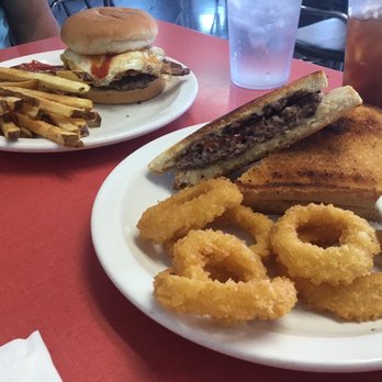 Prairie Ranch House - Fried egg bacon burger and patty melt - New American Near Me - Wiggins, Colorado