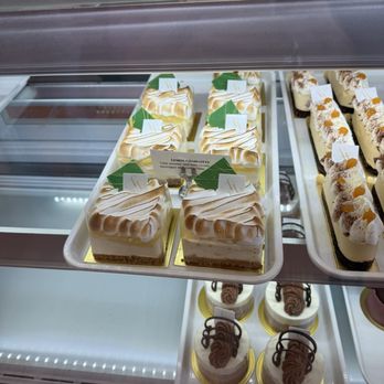 St Honore bakery - Lemon Lime mouse with meringue. So good! - Patisserie/Cake Shop Near Me - Wake Forest, North Carolina St Honore bakery - Lemon Lime mouse with meringue. So good! - Patisserie/Cake Shop Near Me - Wake Forest, North Carolina