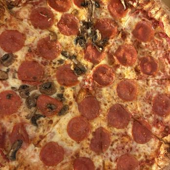 Mario's Pizza - 16" White Pizza - Pizza Near Me - Orlando, Florida